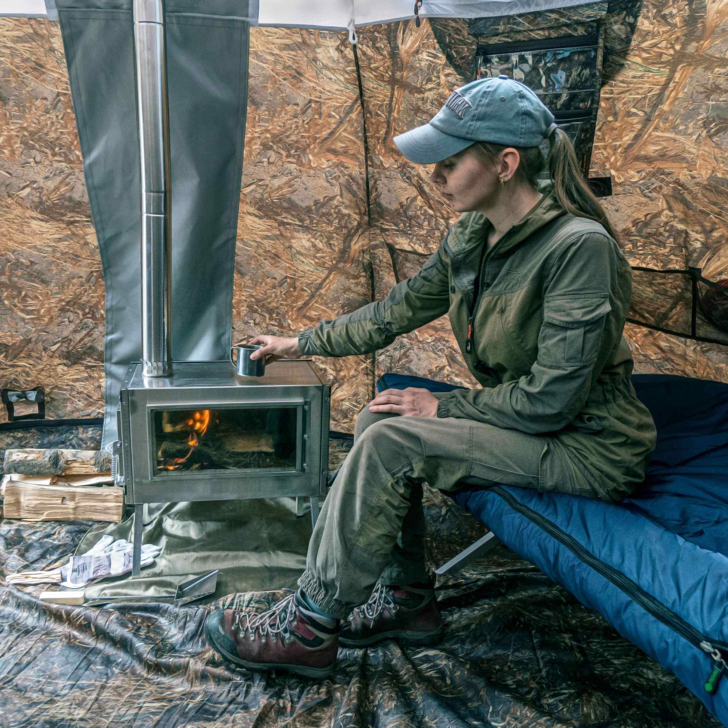 Medium Wood Stove With Fire-Resistant Glass "Caminus M" | Backcountry Sportsman